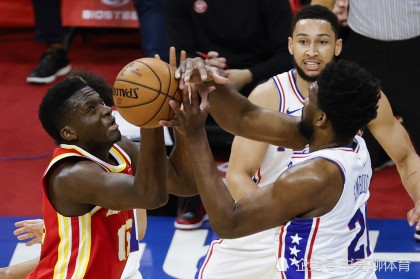  国王福克斯连续四场30+比肩韦伯  