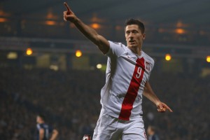  莱万多夫斯基重返安联球场受追捧  