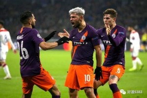  伯恩茅斯主场球迷助威见证球队大胜曼城